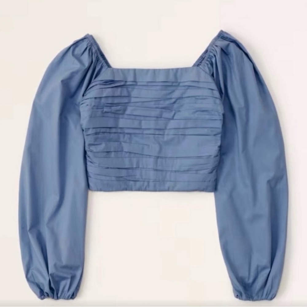 Abercrombie Women's Blue Top